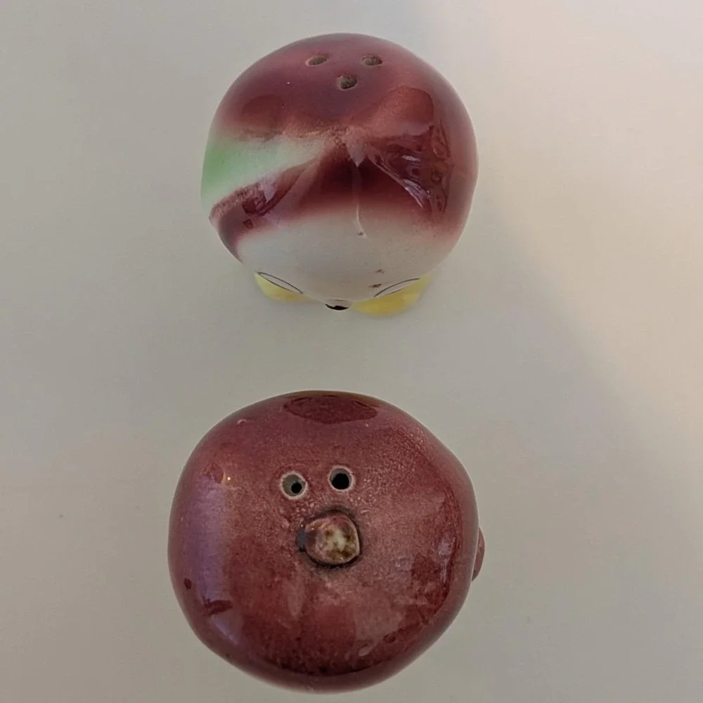 Vintage Vegetable Head People Anthropomorphic Salt And Pepper Apple Onion